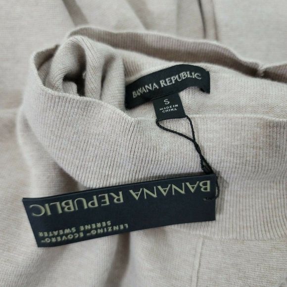 Banana Republic Size S Lenzing Ecovero Serene Turtleneck Sweater Light‎ Taupe - Picture 5 of 8